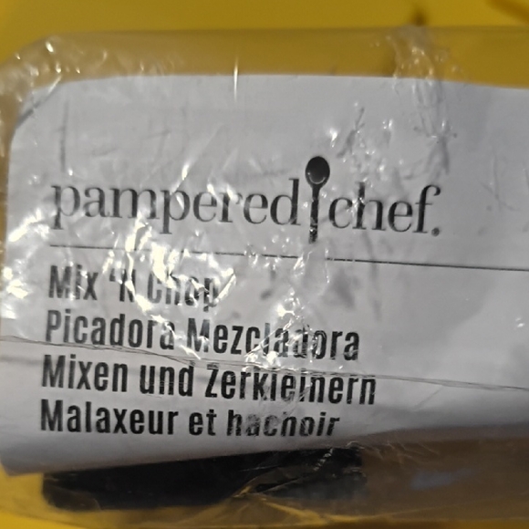 Pampered Chef Black Mix N Chop - Picture 2 of 7